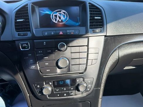 Used 2013 Buick Regal Premium FWD image 25