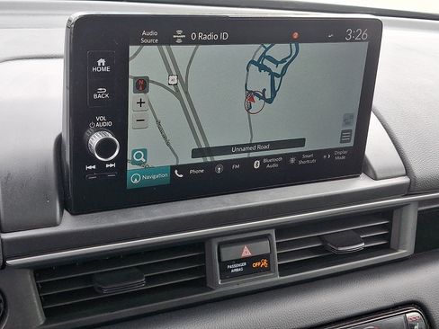 Used 2023 Honda Pilot Touring image 17