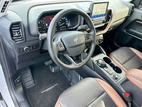 Used 2024 Ford Bronco Sport Badlands w/ Premium Package image 9