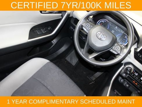 Used 2024 Toyota RAV4 XLE w/ Convenience Package AWD/4WD image 18