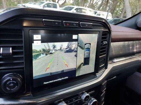 Used 2022 Ford F150 Lariat w/ Max Trailer Tow Package image 22