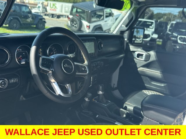 Used 2021 Jeep Gladiator Overland AWD/4WD image 14