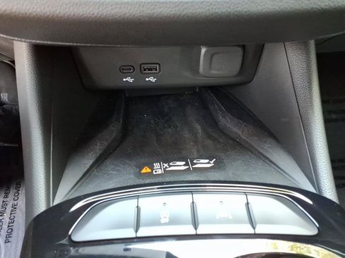 Used 2026 Buick Envista Sport Touring FWD image 12