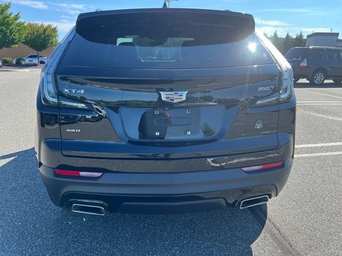 Used 2021 Cadillac XT4 Sport w/ Cold Weather Package AWD/4WD image 3