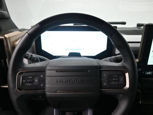 Used 2025 GMC Hummer EV 3X AWD/4WD image 14