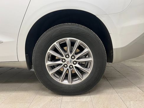 Used 2024 Buick Enclave Premium image 56
