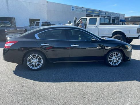 Used 2009 Nissan Maxima 3.5 SV w/ Cold Pkg FWD image 5