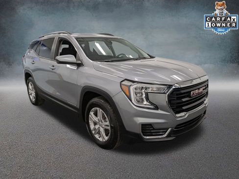 Used 2024 GMC Terrain SLE w/ Driver Convenience Package AWD/4WD image 3