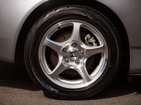 Used 2001 Honda S2000 image 32