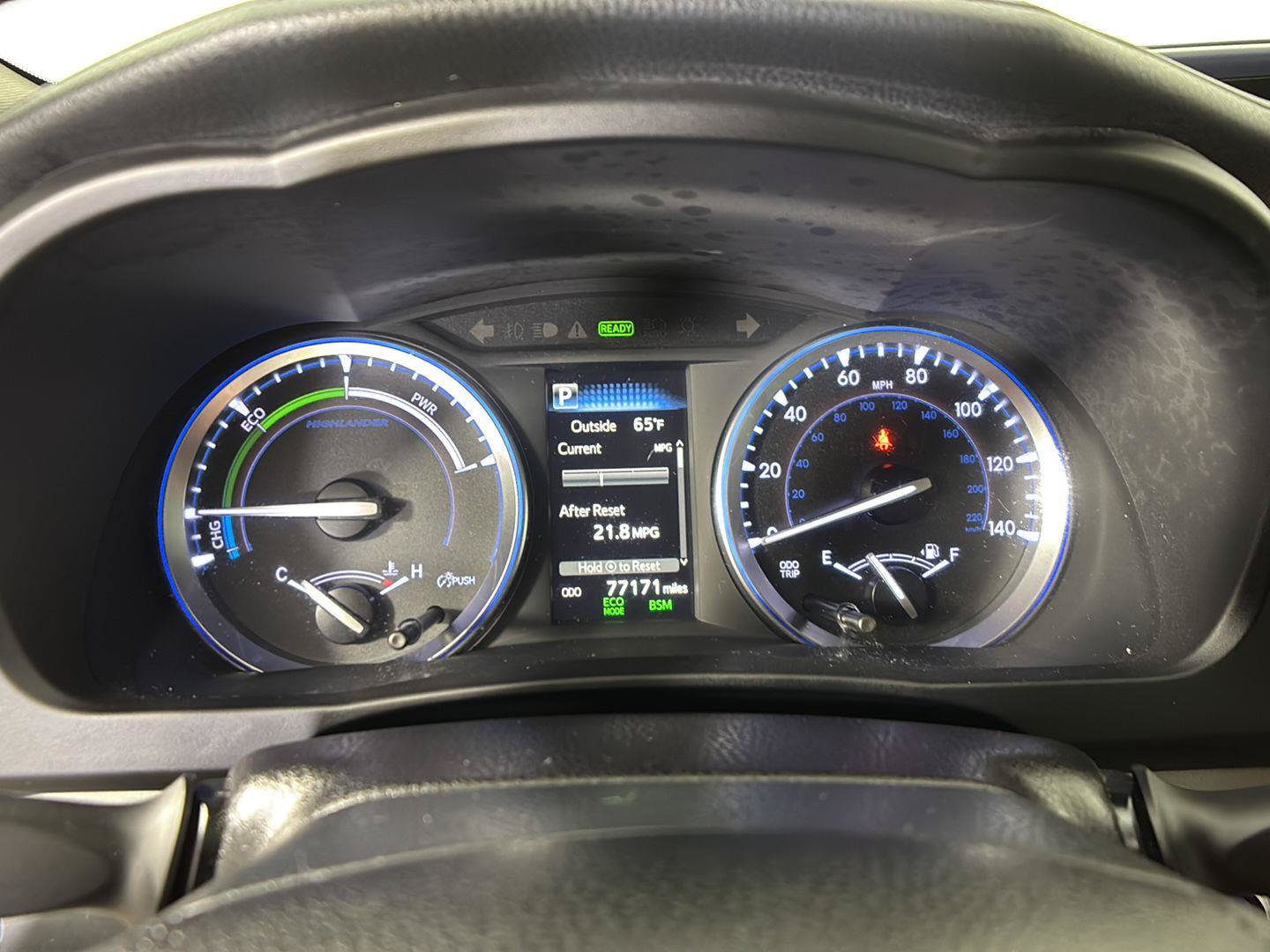 Used 2018 Toyota Highlander XLE AWD/4WD image 3