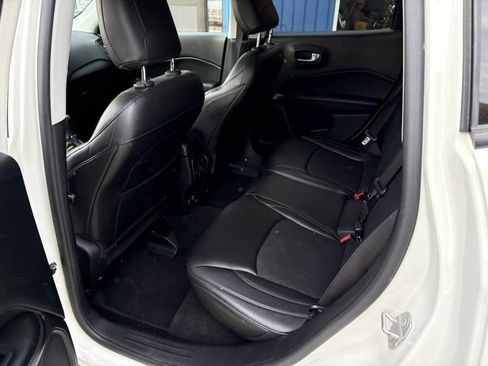 Used 2018 Jeep Compass Latitude w/ Popular Equipment Group image 10