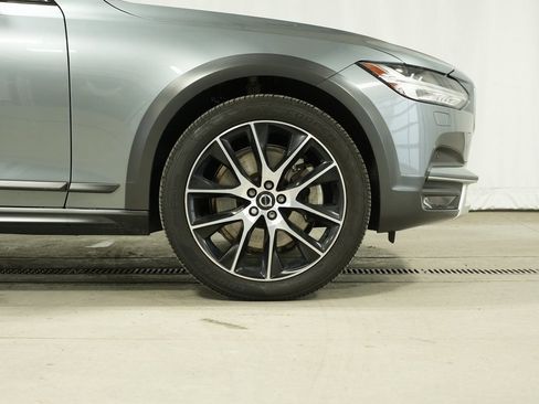 Used 2020 Volvo V90 T6 Cross Country w/ Protection Package Premier image 35