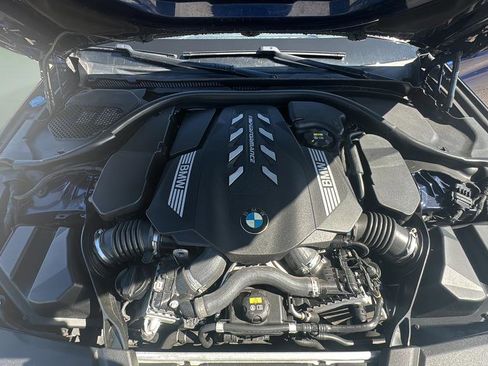 Used 2020 BMW M550i xDrive image 24