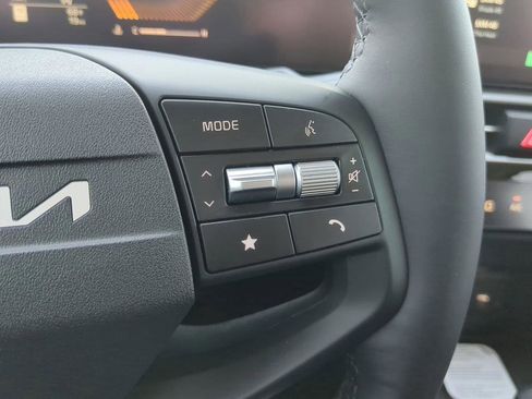 New 2026 Kia Sportage EX image 14