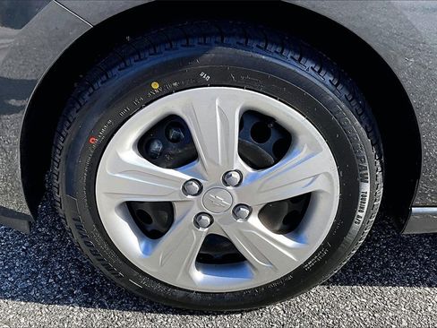 Certified 2022 Chevrolet Spark LS image 27