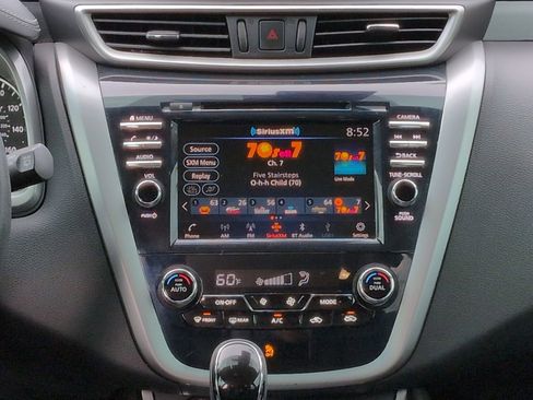 Used 2022 Nissan Murano SV FWD image 17