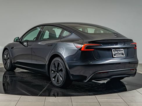 Used 2024 Tesla Model 3 Standard Range RWD image 7