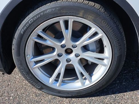 Used 2021 Tesla Model Y Long Range image 7