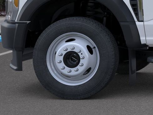 New 2025 Ford F550 4x4 Regular Cab Super Duty image 19