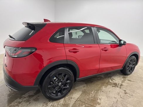 Certified 2025 Honda HR-V Sport image 5