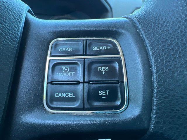 Used 2017 RAM 1500 Classic SLT AWD/4WD image 24