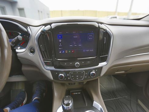 Used 2020 Chevrolet Traverse Premier w/ LPO, Floor Liner Package AWD/4WD image 8
