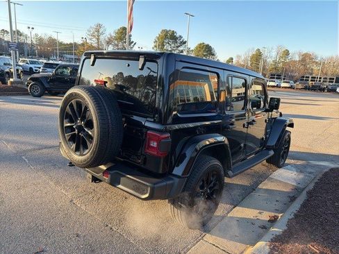 Used 2021 Jeep Wrangler Sahara w/ Cold Weather Group image 6