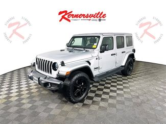 Used 2023 Jeep Wrangler Altitude video 3