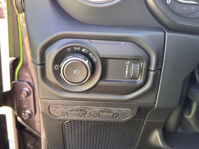 New 2027 Jeep Wrangler Unlimited Sahara AWD/4WD image 15
