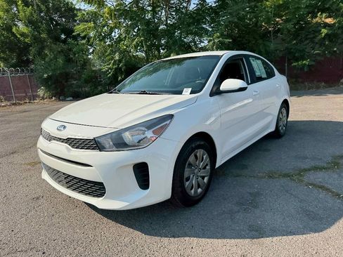 Used 2020 Kia Rio S image 3