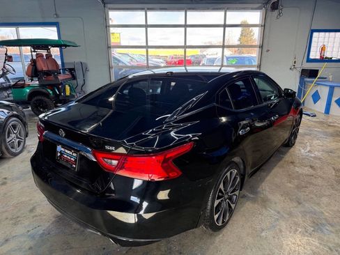 Used 2016 Nissan Maxima SR image 10
