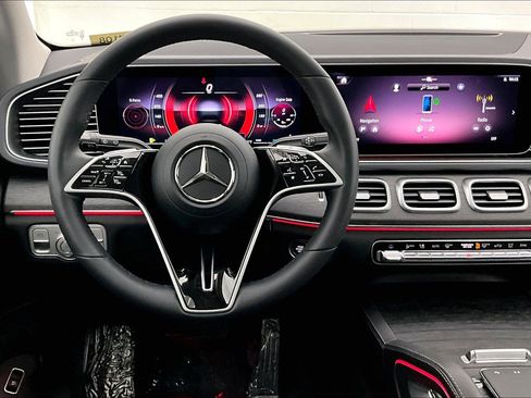 Used 2026 Mercedes-Benz GLE 450 4MATIC image 4