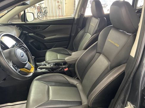 Used 2021 Subaru Crosstrek 2.5i Sport w/ Moonroof Package AWD/4WD image 9