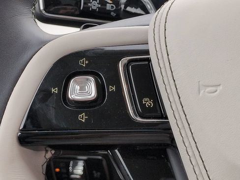 Certified 2026 Lincoln Aviator Reserve AWD/4WD image 24