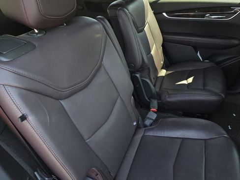 Used 2020 Cadillac XT6 Premium Luxury image 6