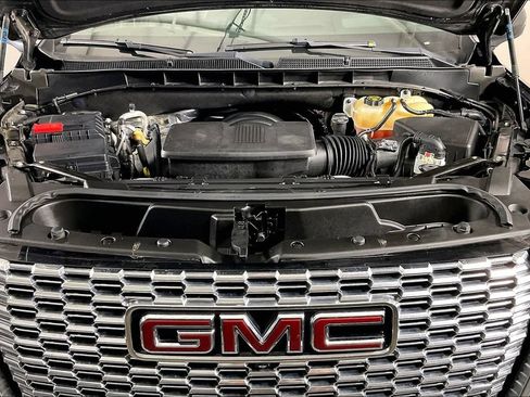 Used 2022 GMC Yukon XL Denali AWD/4WD image 12