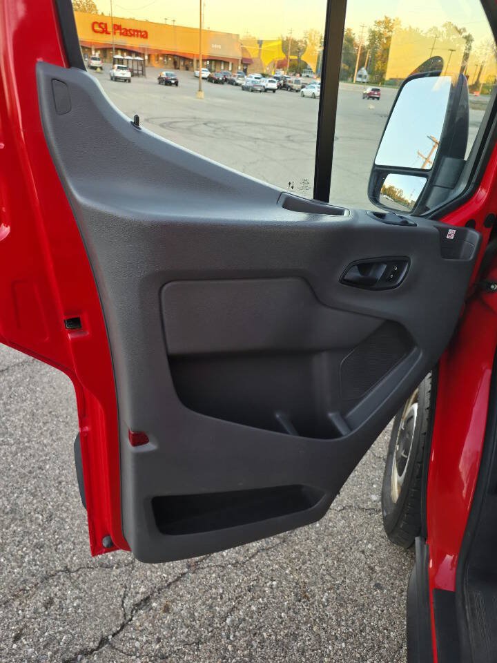 Used 2020 Ford Transit 150 XL RWD image 10