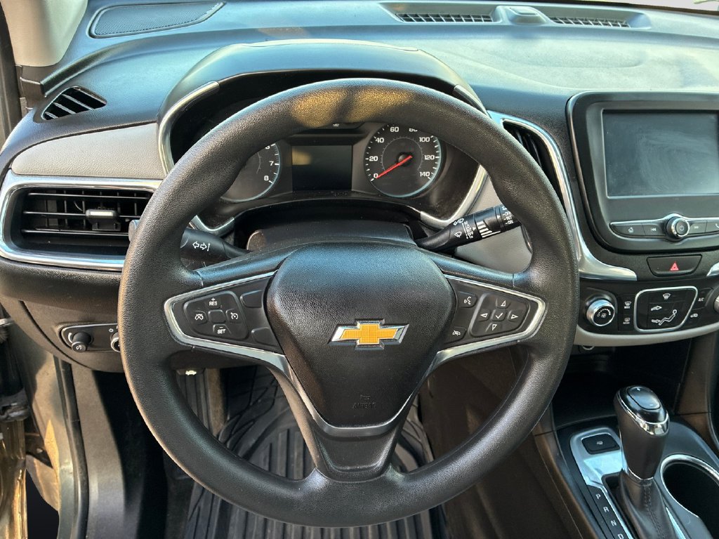 Used 2018 Chevrolet Equinox LT FWD image 12