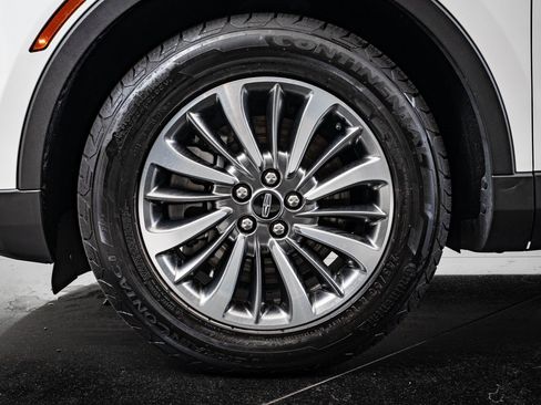 Used 2021 Lincoln Nautilus FWD w/ Equipment Group 101A image 13