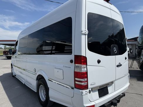 Used 2017 Mercedes-Benz Sprinter 3500 image 24