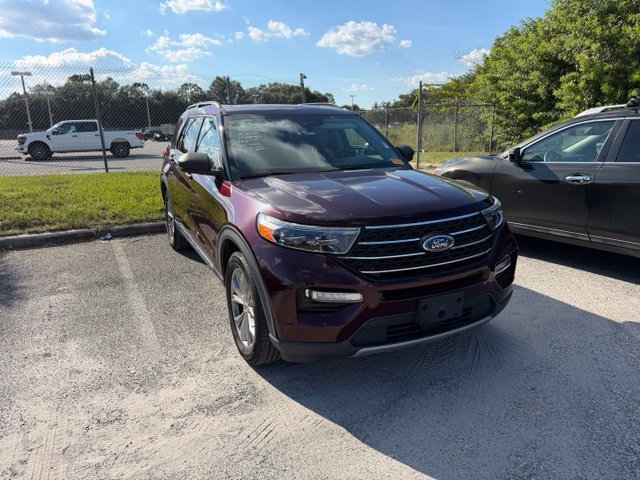 Used 2022 Ford Explorer XLT w/ Equipment Group 202A RWD image 2
