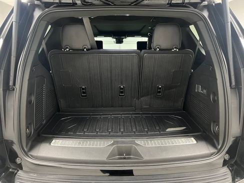 Used 2025 GMC Yukon AT4 Ultimate w/ LPO, Floor Liner Package AWD/4WD image 53