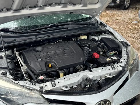Used 2017 Toyota Corolla SE FWD image 12