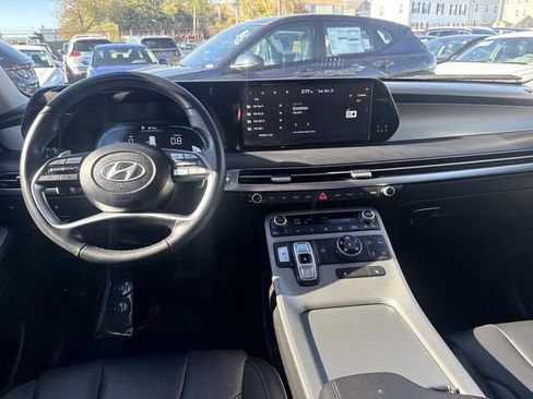 Used 2024 Hyundai Palisade SEL image 14