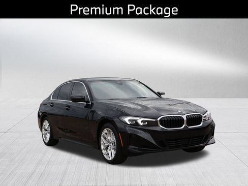 Certified 2025 BMW 330i xDrive Sedan w/ Premium Package AWD/4WD image 5