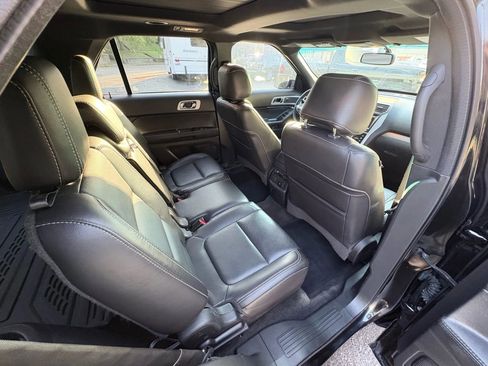 Used 2014 Ford Explorer Sport w/ Equipment Group 401A image 18