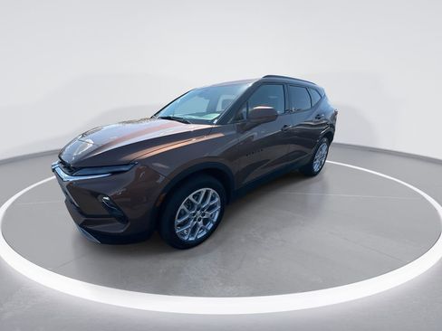 Used 2023 Chevrolet Blazer LT w/ Convenience Package image 4
