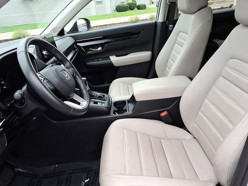 Used 2023 Honda CR-V EX-L image 16