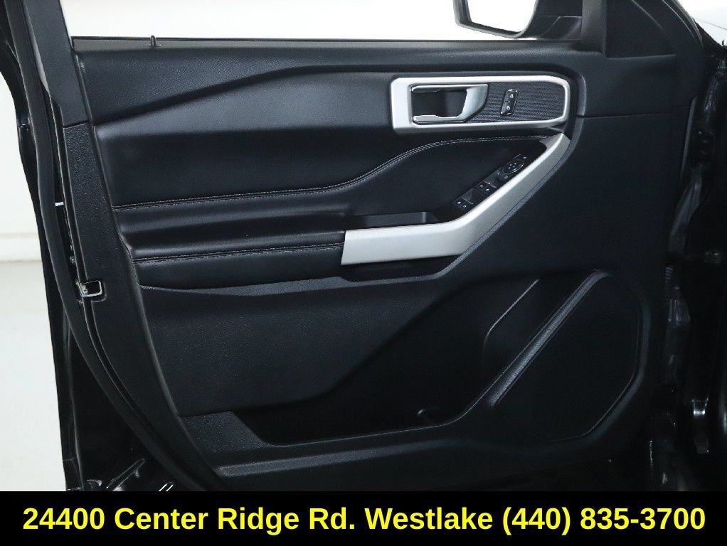 Used 2022 Ford Explorer XLT AWD/4WD image 15