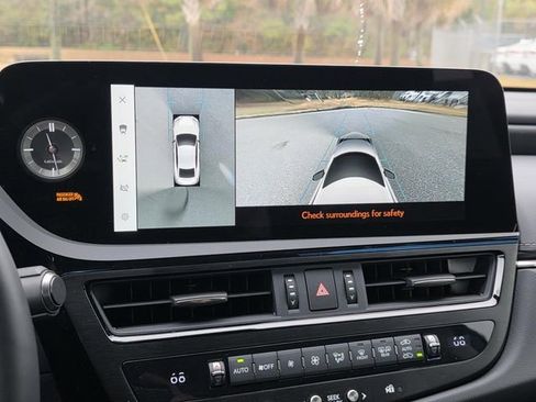 Certified 2025 Lexus ES 350 Ultra Luxury w/ Accessory Package (Z2) image 14